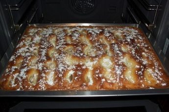 Пирог с яблоками