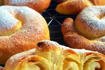 Вкуснота и красота -- испанские булочки "Ensaimadas"