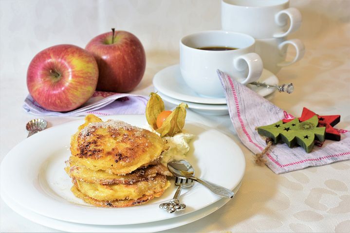 Рецепт вкусных и пышных без дрожжевых оладушек – легко и быстро