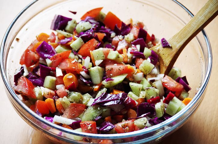“Благодаря какому компоненту из обычного винегрета выходит удивительно вкусное блюдо – появляется яркий вкус и насыщенность “