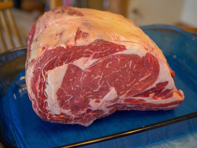 Как разморозить крупные куски мяса быстро, не используя микроволновку и духовку 10 Как разморозить крупные куски мяса быстро, не используя микроволновку и духовку