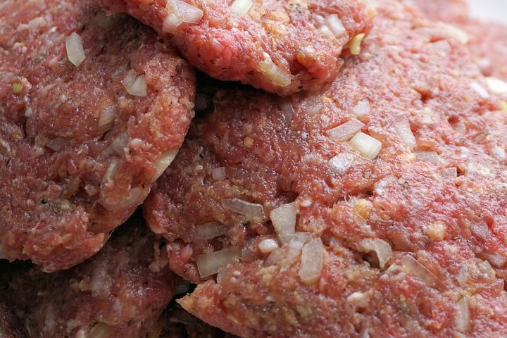 Как быть с чересчур жидким фаршем для котлет – спасаем ситуацию