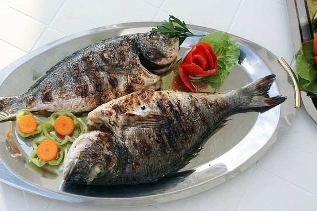 Как улучшить вкус даже самой дешевой рыбы: простая хитрость – не все об этом знают