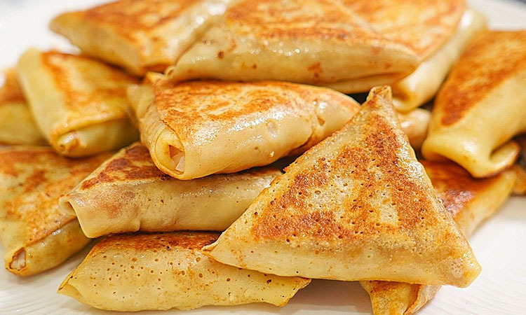 Готовим блинчики как чебуреки с мясом: сока столько, что выливается как из хинкали 4 Готовим блинчики как чебуреки с мясом: сока столько, что выливается как из хинкали